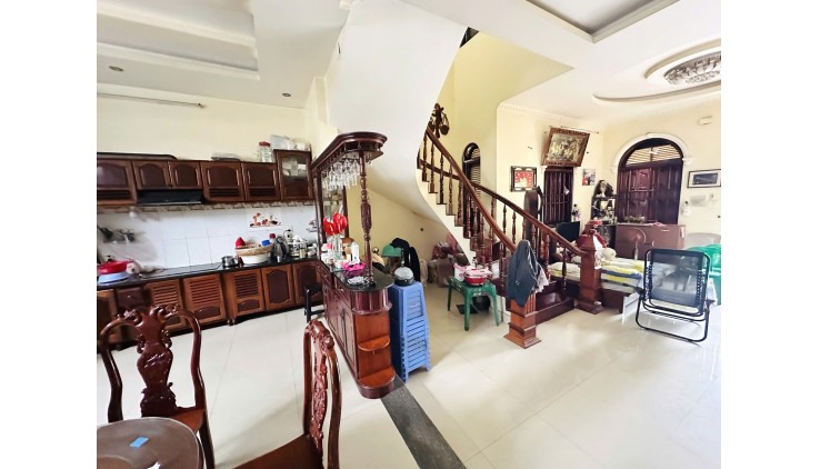 Ngộp Giảm sốc hơn 40% Bán Biệt Thự 3Tầng Mặt Tiền Gần Vincom Lê Văn Việt Hiệp Phú Thủ Đức 277m2_10x27 Siêu Ngon